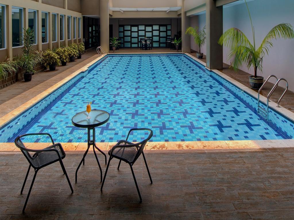 Horison Hotel Pematang Siantar Exterior foto